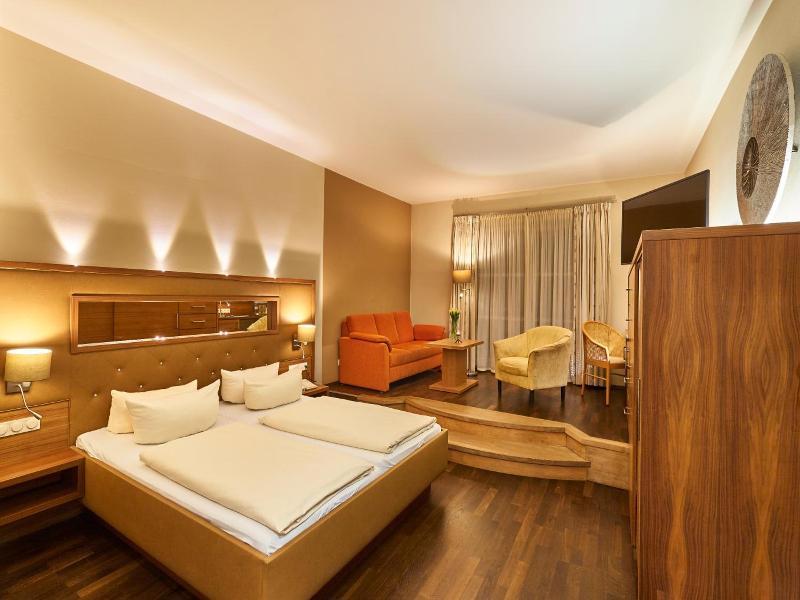 Sport & Wellnesshotel Angerhof image