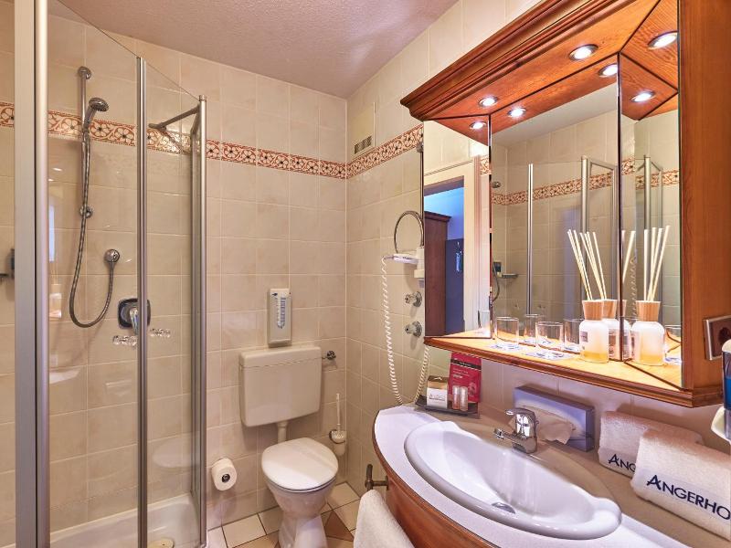 Sport & Wellnesshotel Angerhof image