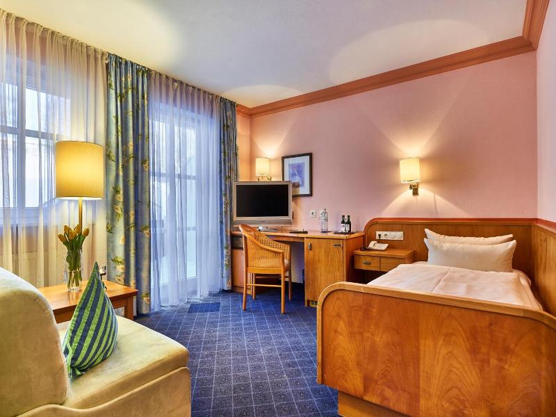Sport & Wellnesshotel Angerhof image