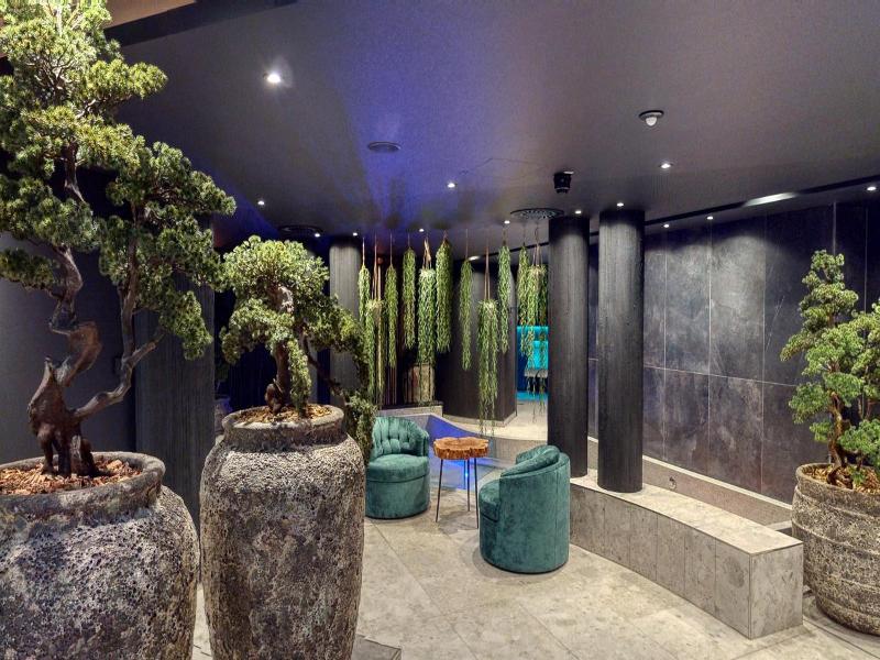 Sport & Wellnesshotel Angerhof image