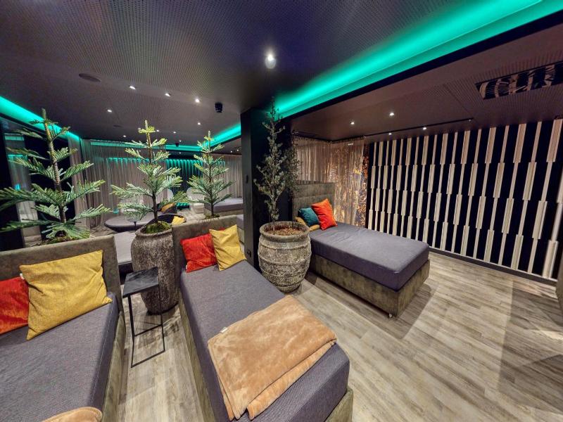 Sport & Wellnesshotel Angerhof image