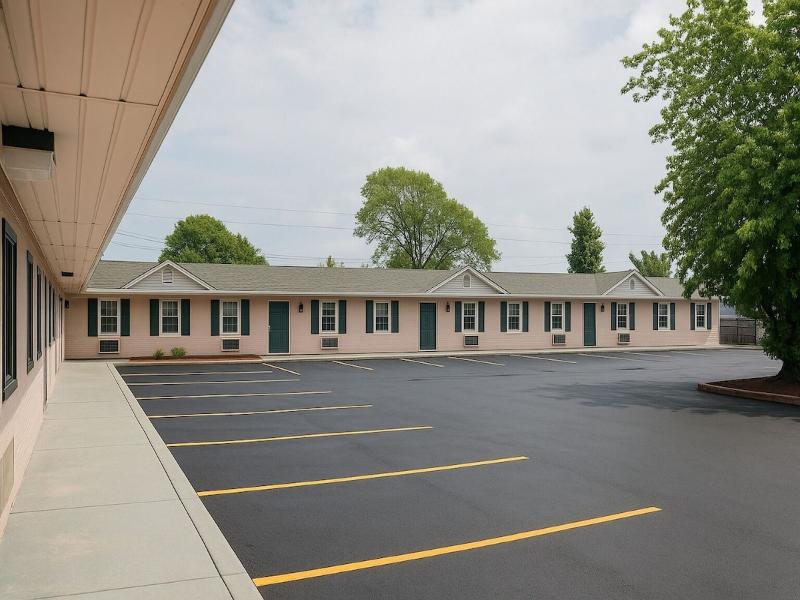 Boulevard Inn image