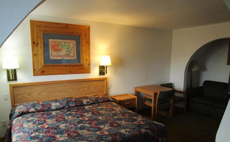 North Country Inn & Suites image