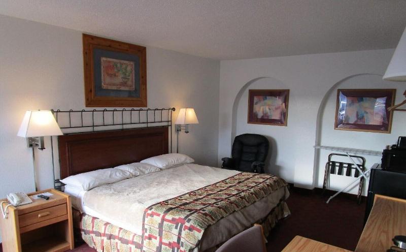 North Country Inn & Suites image
