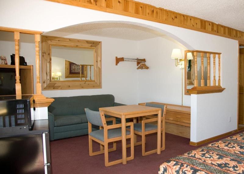North Country Inn & Suites image