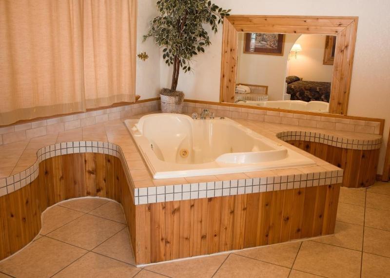 North Country Inn & Suites image