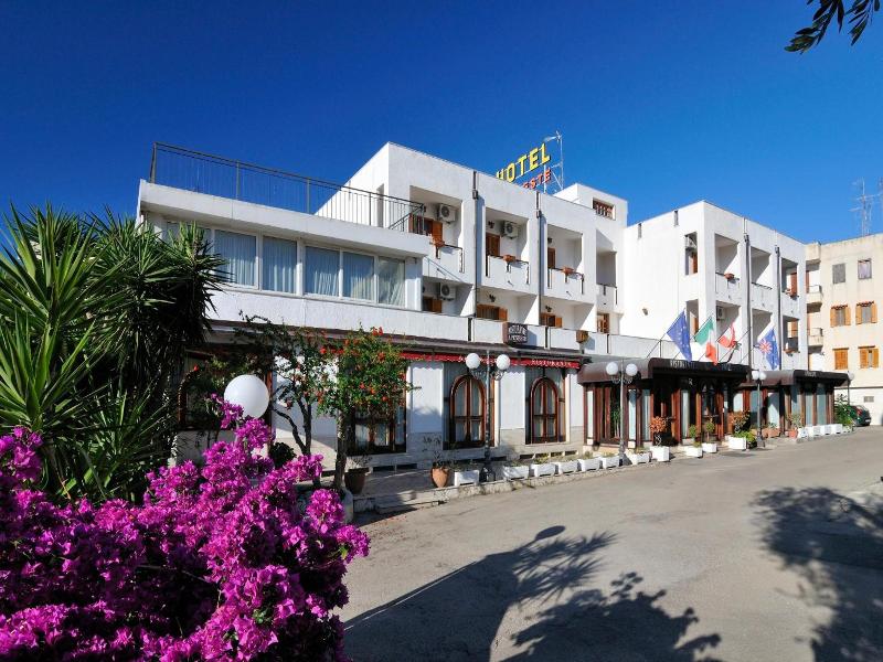 Hotel Apeneste image