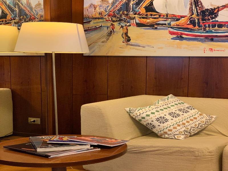 Hotel Apeneste image