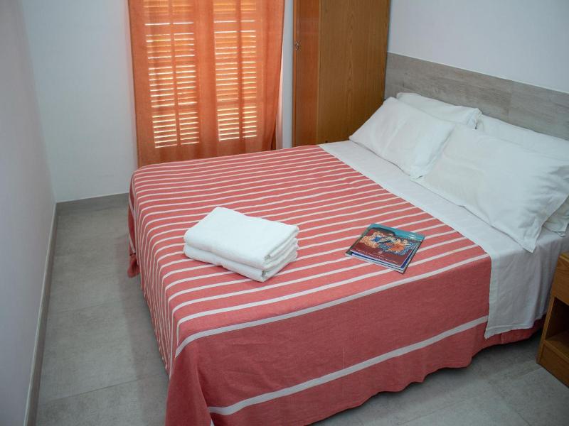 Hotel Apeneste image