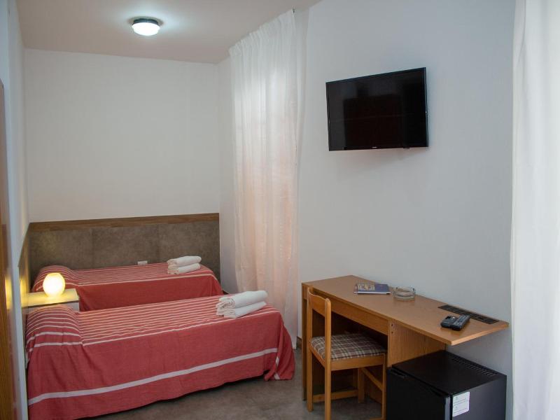 Hotel Apeneste image