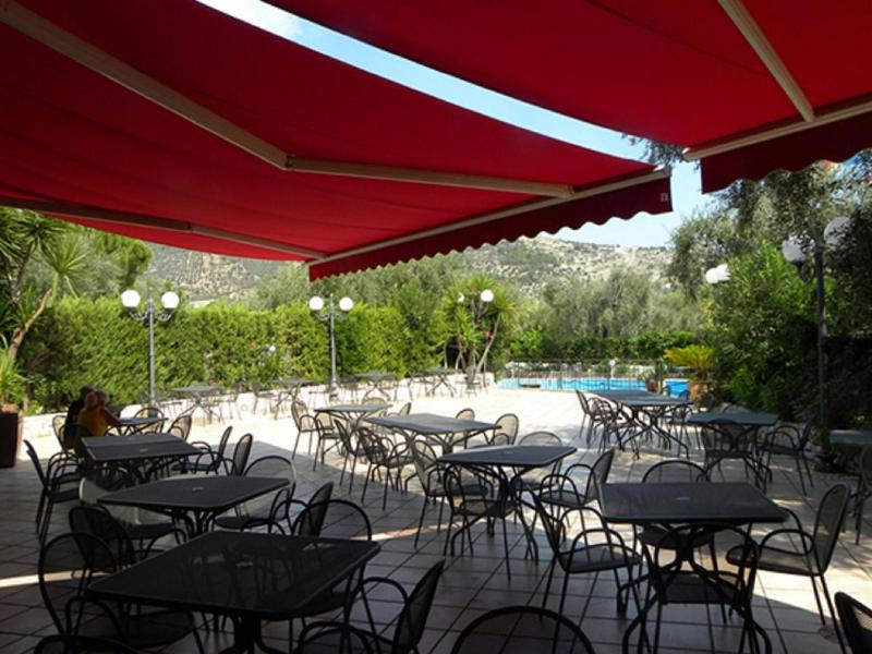 Hotel Apeneste image