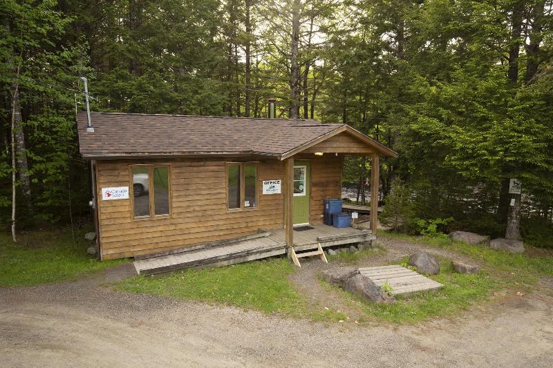 Mersey River Chalets