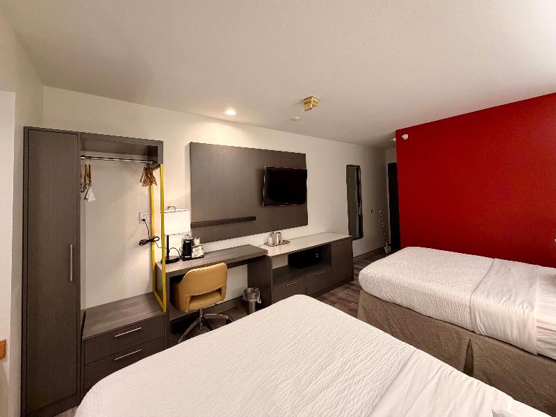 DOUBLE TWO QUEEN BEDS NON SMOKING