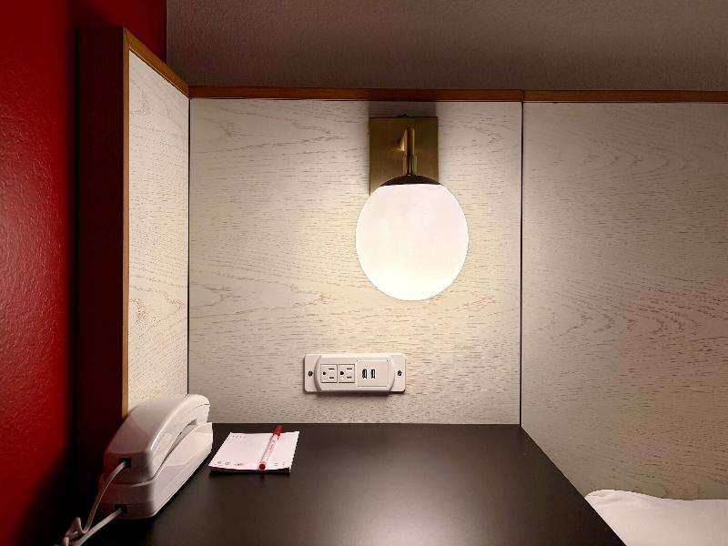 SUITE TWO QUEEN BEDS NON SMOKING — photo 7
