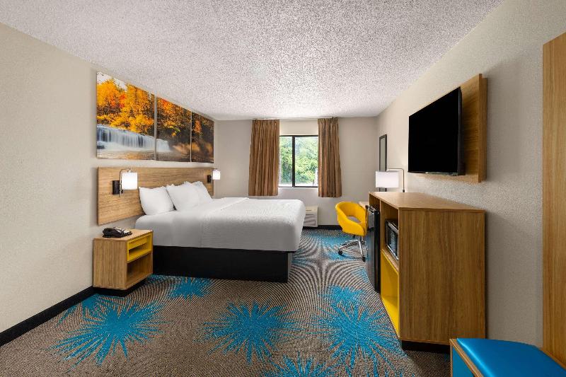 Days Inn by Wyndham Glasgow image