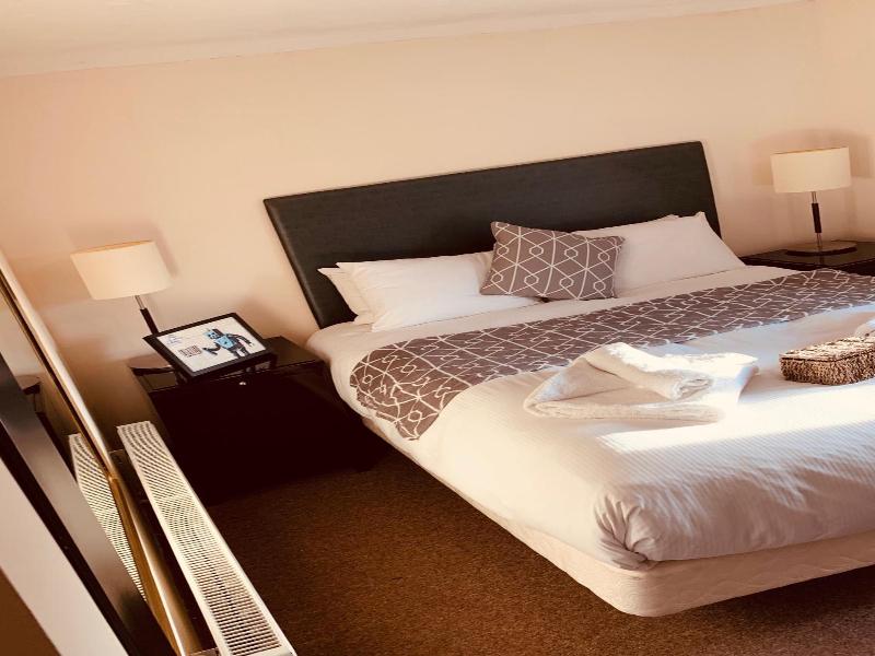 The Swan Hotel image