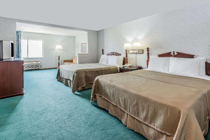 Howard Johnson by Wyndham Manteno image