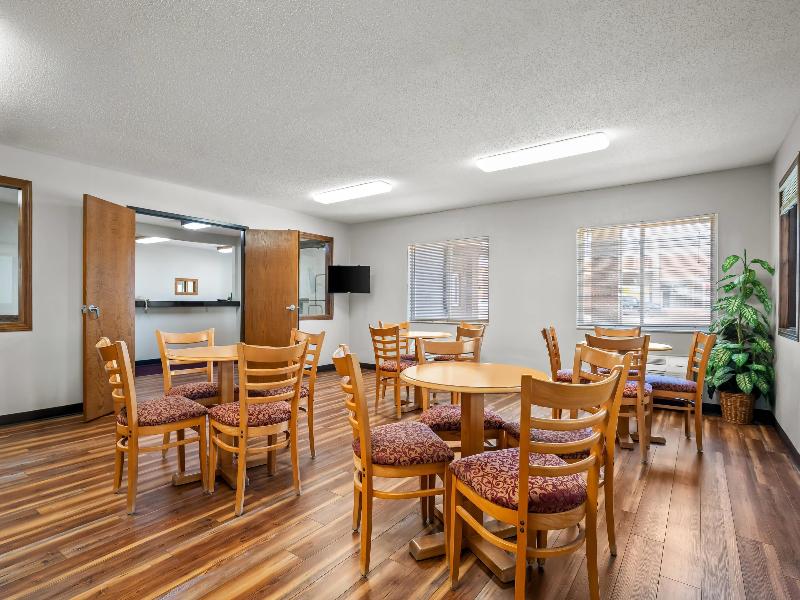 Econo Lodge El Paso, Il