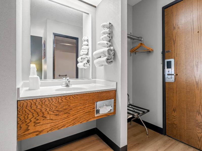 Room KING SIZE BED — photo 4