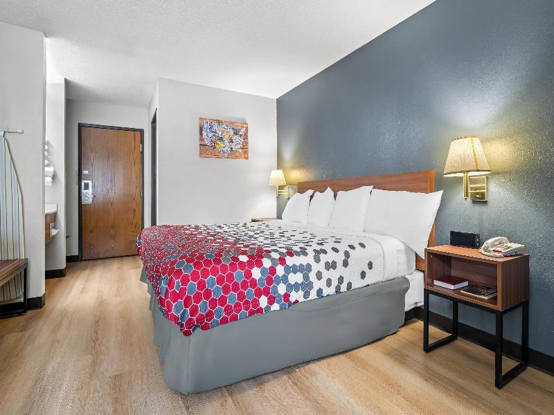 Room KING SIZE BED — photo 6