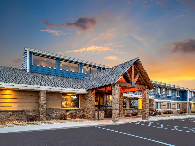 AmericInn by Wyndham Bismarck image