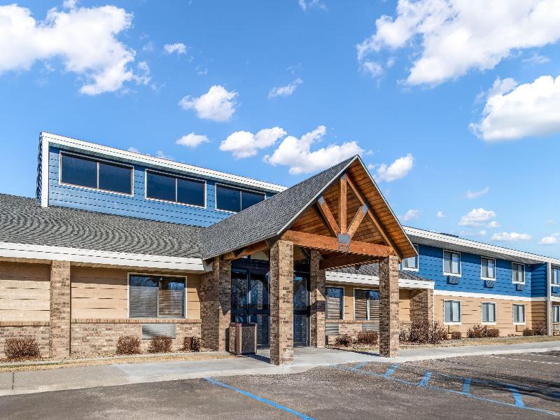 AmericInn by Wyndham Bismarck image