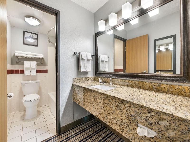 AmericInn by Wyndham Bismarck image