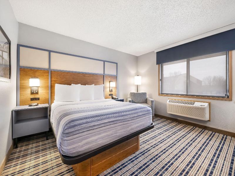 AmericInn by Wyndham Bismarck image