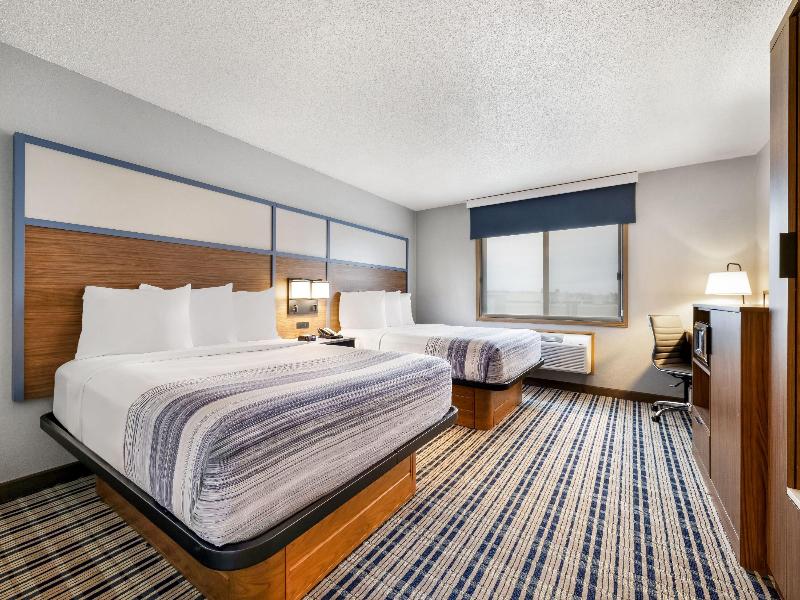 AmericInn by Wyndham Bismarck image