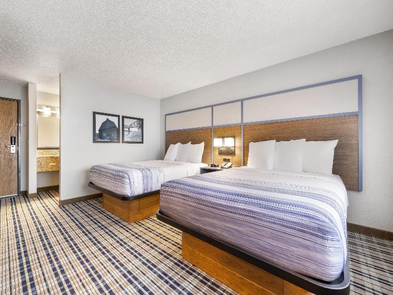 AmericInn by Wyndham Bismarck image