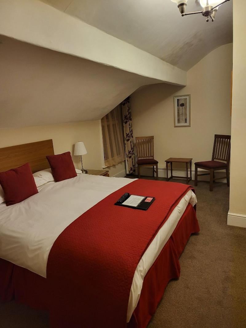 Rossdene House image