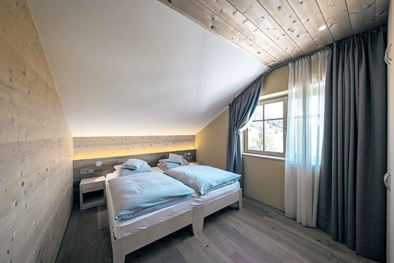 Seiser Alm Urthaler image