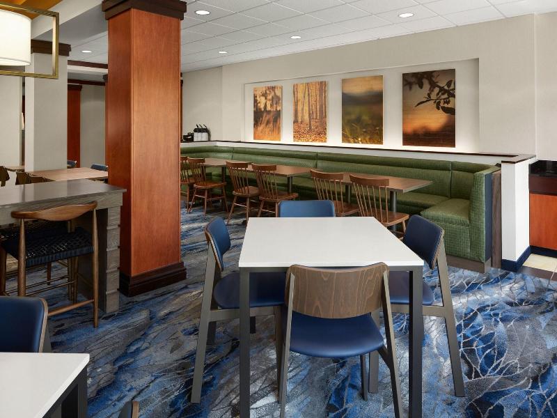 Fairfield Inn & Suites Bedford
