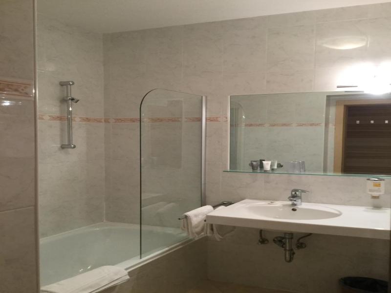 Ruster Resort image