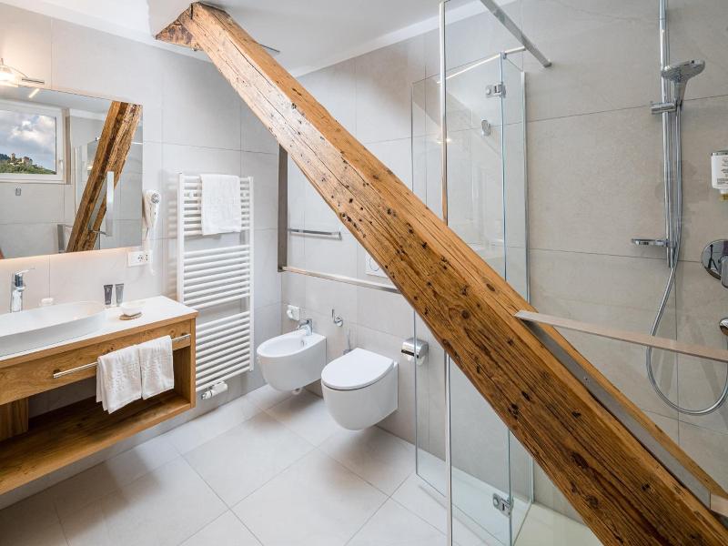 Ruster Resort image