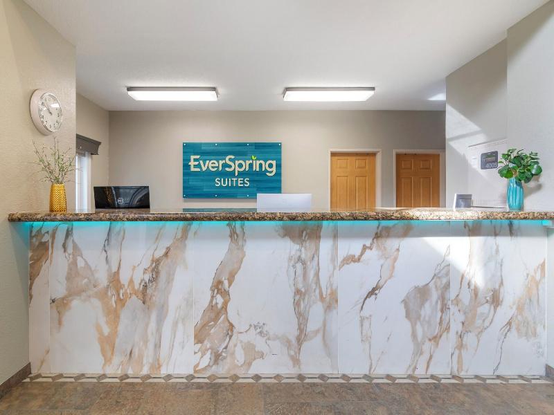 Expressway Suites image