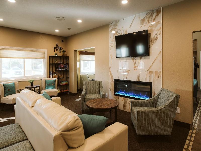 Expressway Suites image