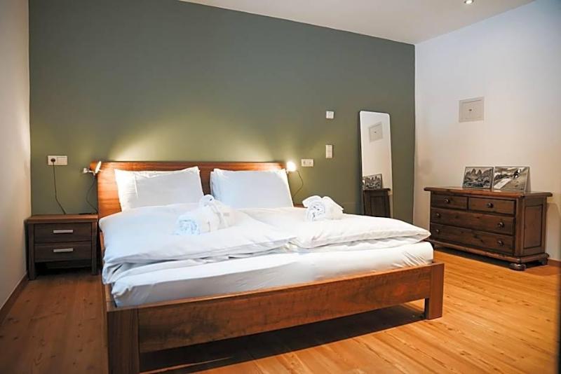 Hotels Dolomitenhof & Chalet Alte Post image