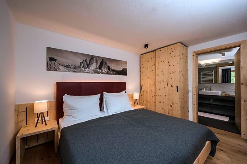 Hotels Dolomitenhof & Chalet Alte Post image