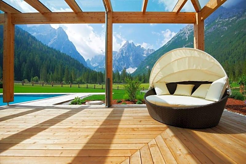 Hotels Dolomitenhof & Chalet Alte Post image