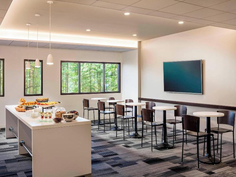 Four Points by Sheraton Norwood image