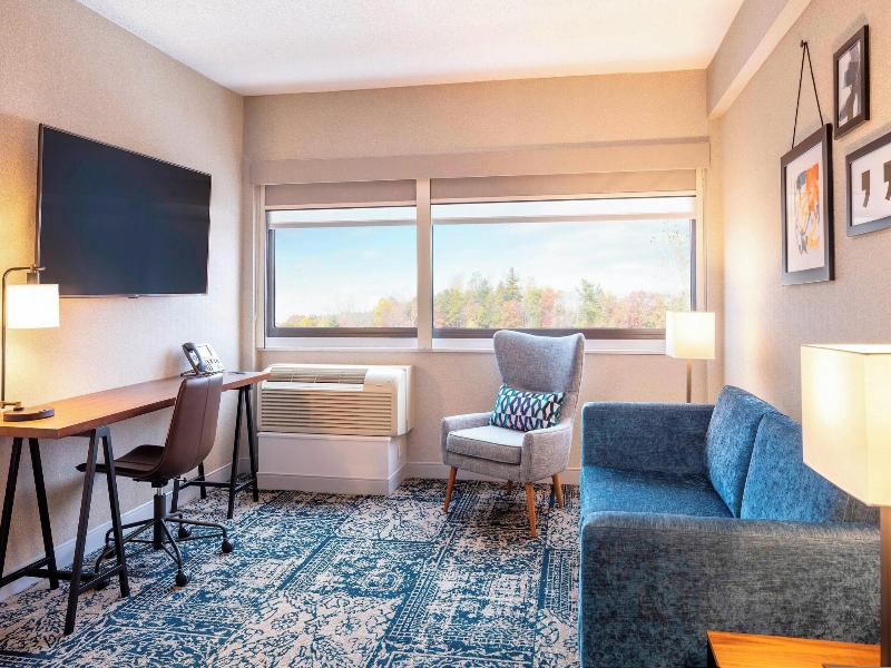 Four Points by Sheraton Norwood image
