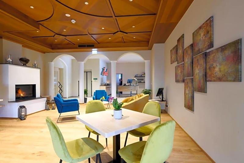 Hotel Moserwirt image