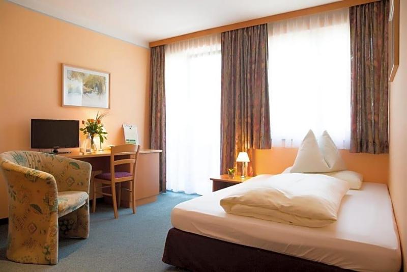 Hotel Moserwirt image