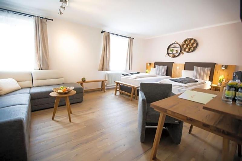 Hotel Moserwirt image