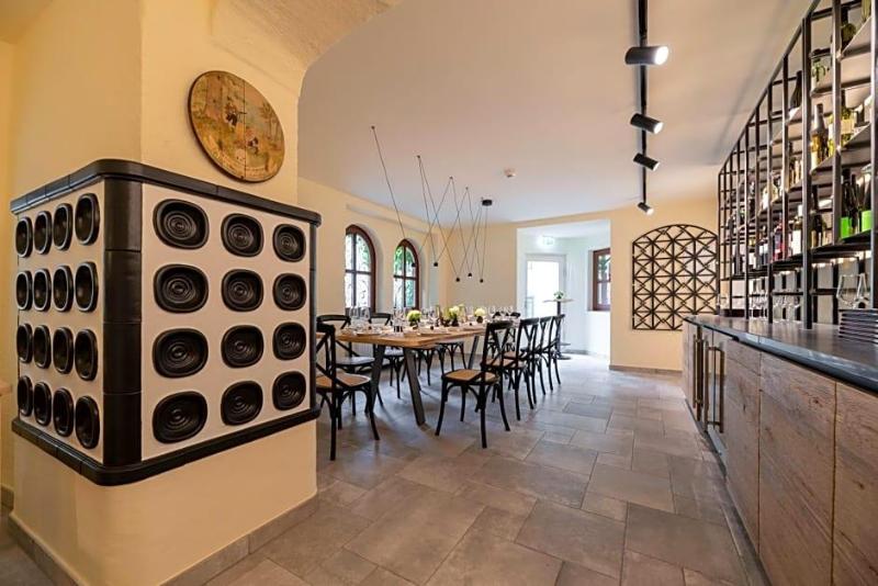 Hotel Moserwirt image