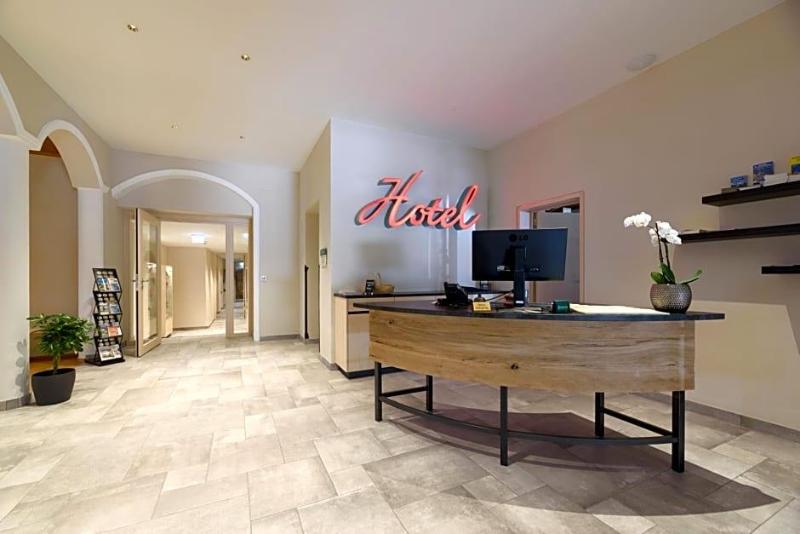 Hotel Moserwirt image