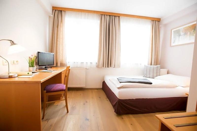 Hotel Moserwirt image