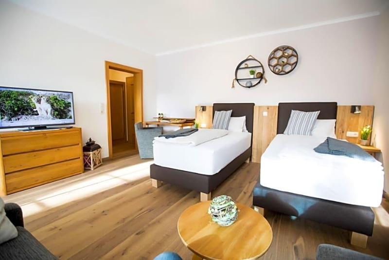 Hotel Moserwirt image