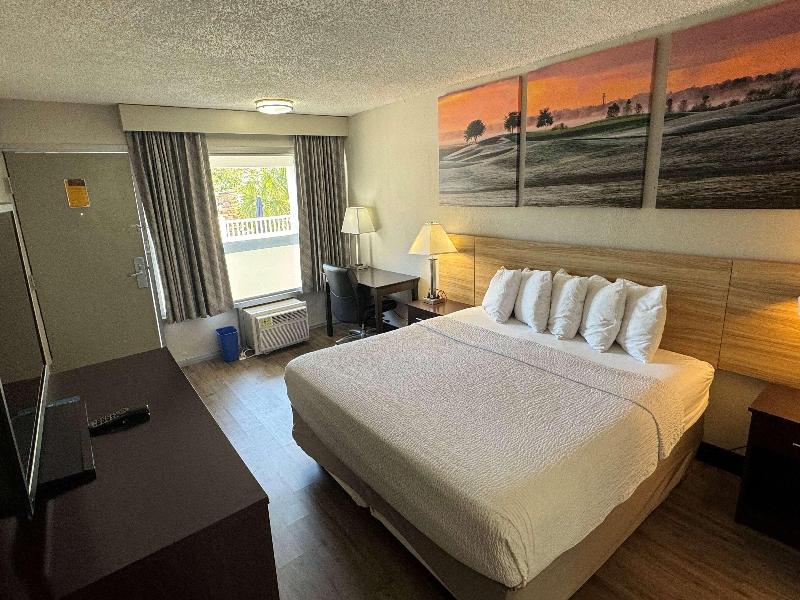 Days Inn by Wyndham Brooksville image